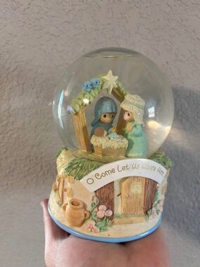 Precious Moments snow globe